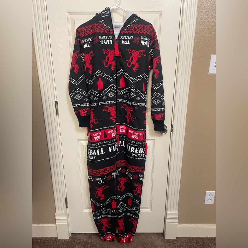LIKE NEW! FIREBALL ONSIE!